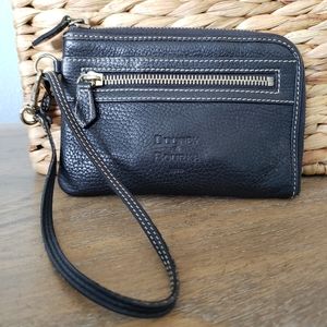 Dooney & Bourke black leather wristlet